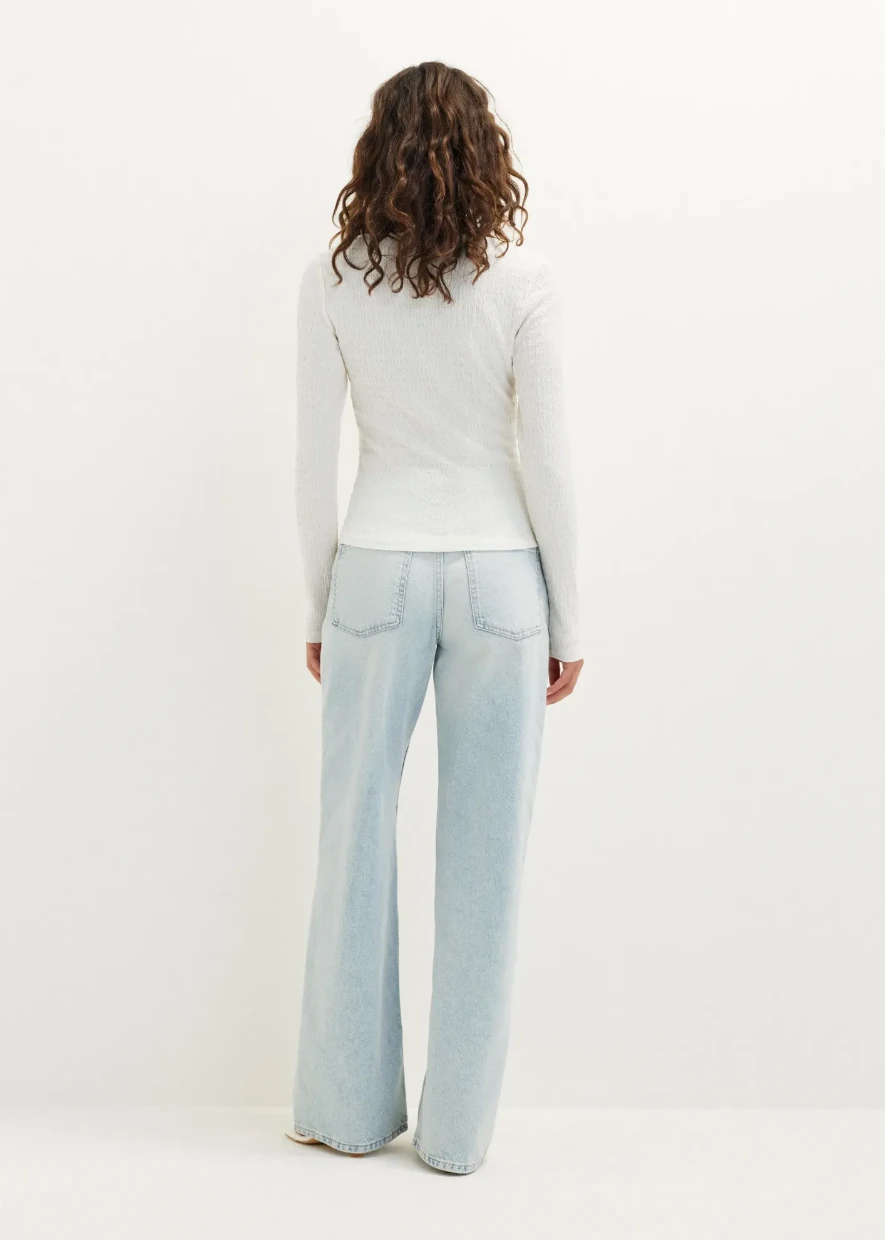 Picture of Square Neck Long Sleeve Shirt