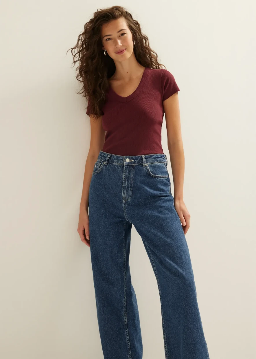Picture of Classic V-Neck Tee