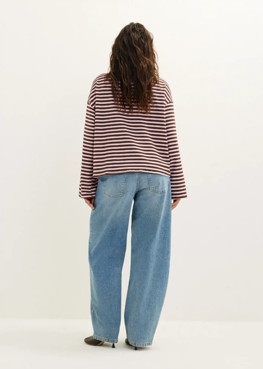 Picture of Oversized Long-Sleeve T-Shirt