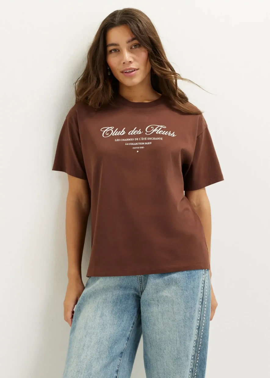 Picture of Graphic Text Print T-Shirt