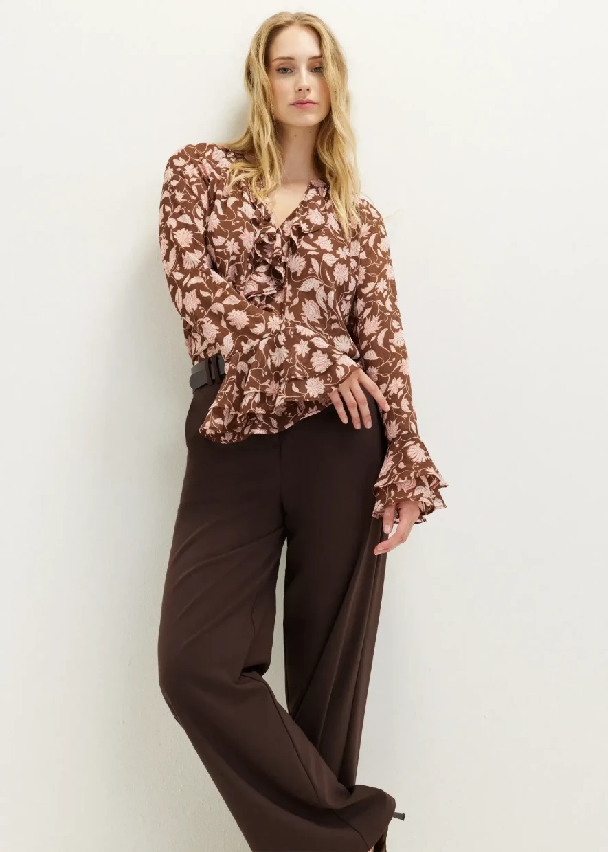 Picture of Long-Sleeved Ruffle Top