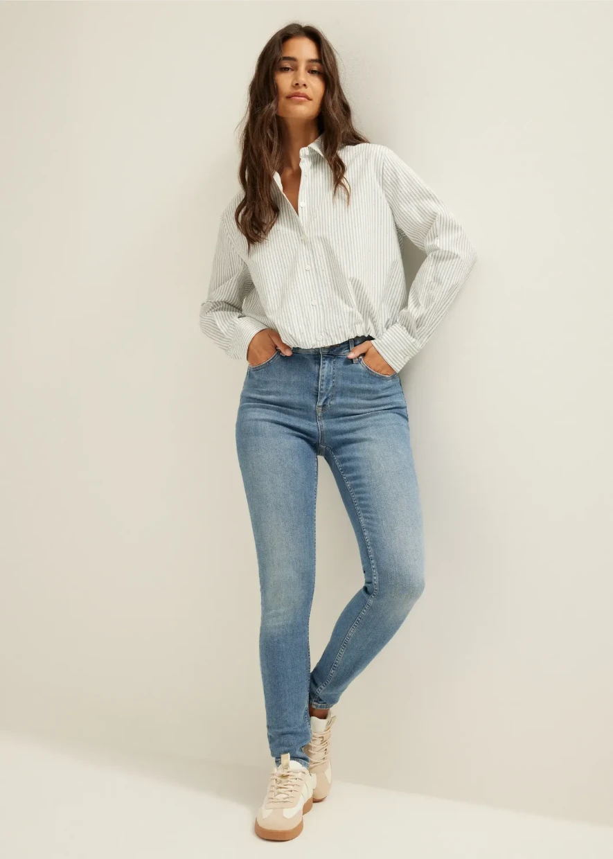 Picture of Chloe Mid Rise Skinny Jeans