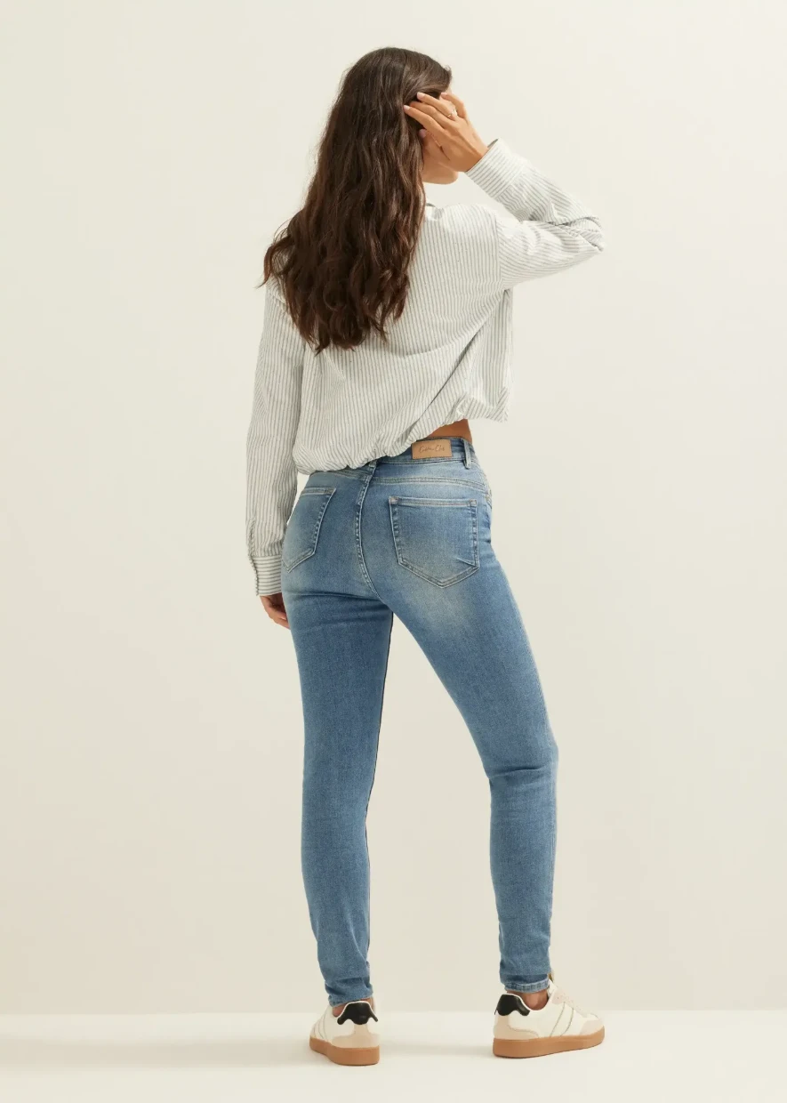 Picture of Chloe Mid Rise Skinny Jeans