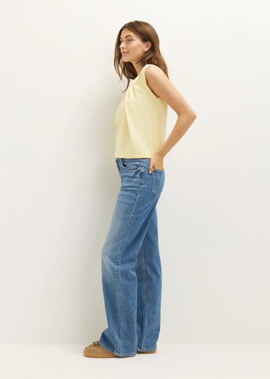 Picture of Charlie High Waist Jeans