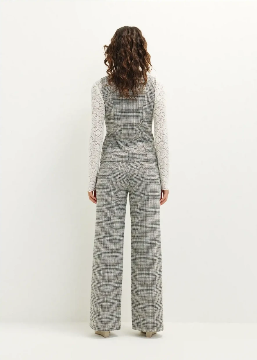 Picture of Checked Vest