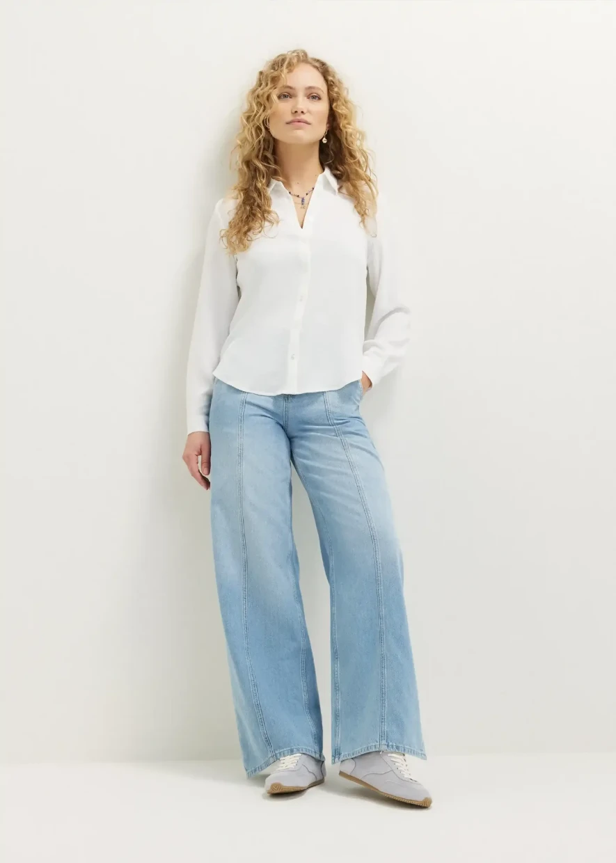 Picture of Basic long-sleeved blouse