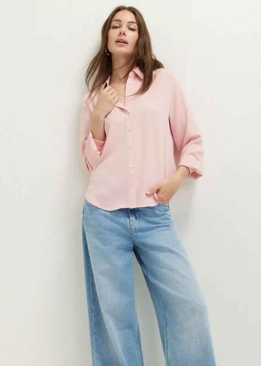 Picture of Basic long-sleeved blouse