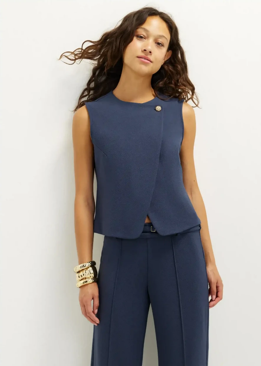 Picture of Slanted Front Waistcoat