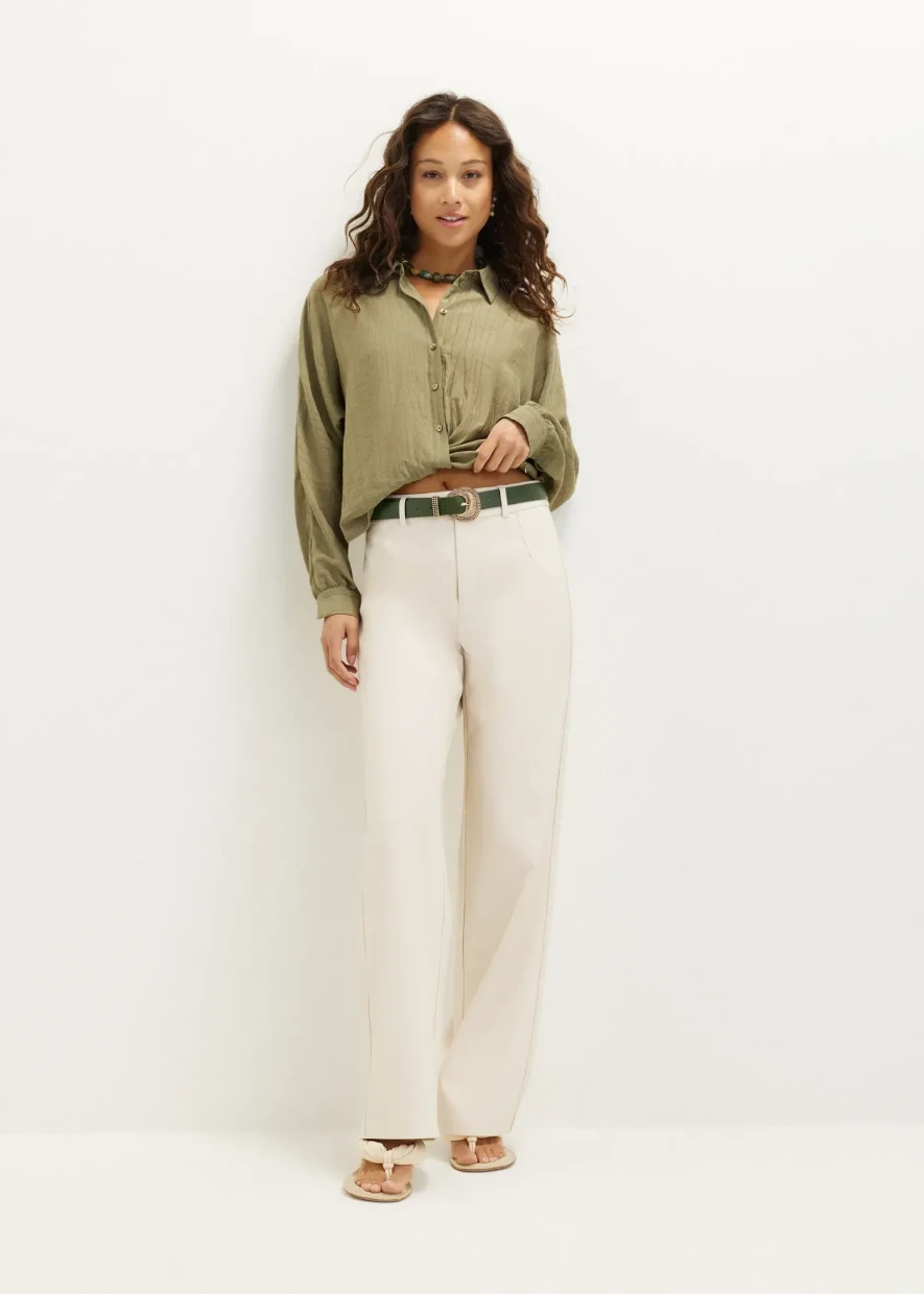 Picture of Blouse with twisted detail