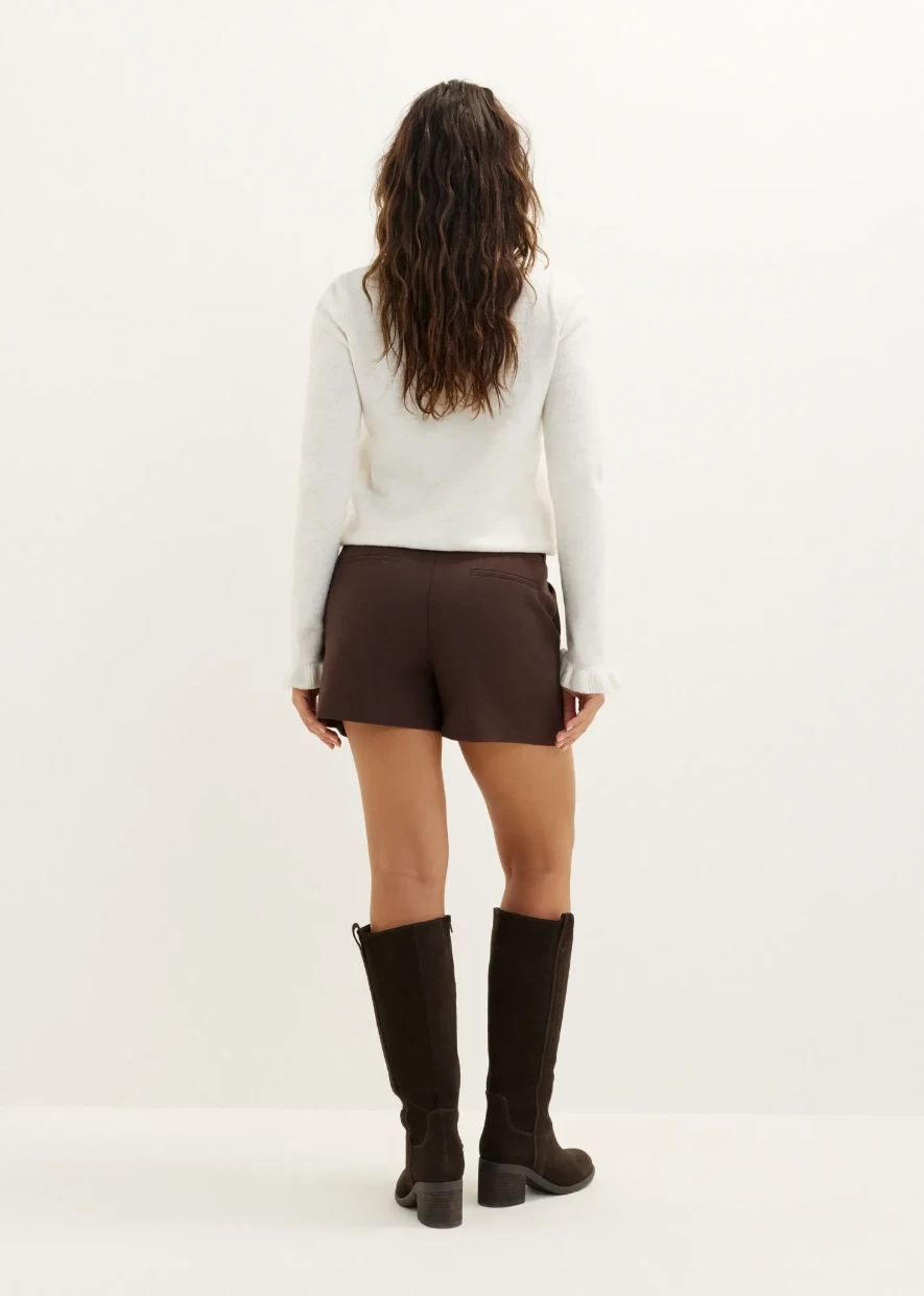 Picture of Belted Shorts