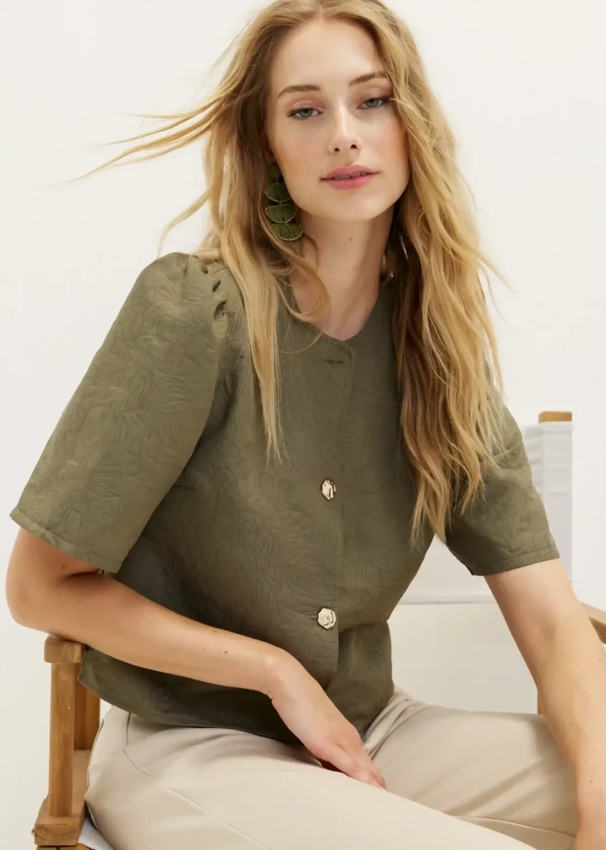 Picture of Blouse with jacquard details
