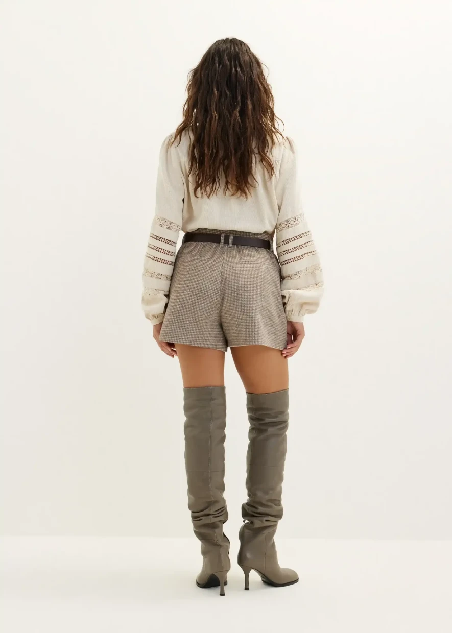 Picture of High-Waisted Pleated Shorts