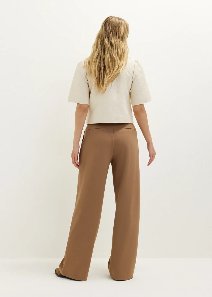 Picture of Blouse with jacquard details