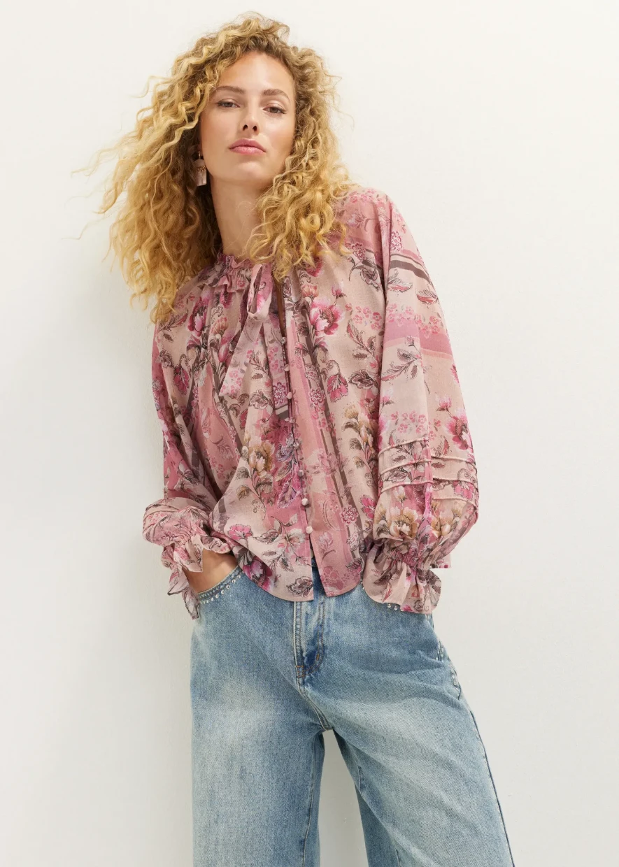Picture of Blouse with floral print