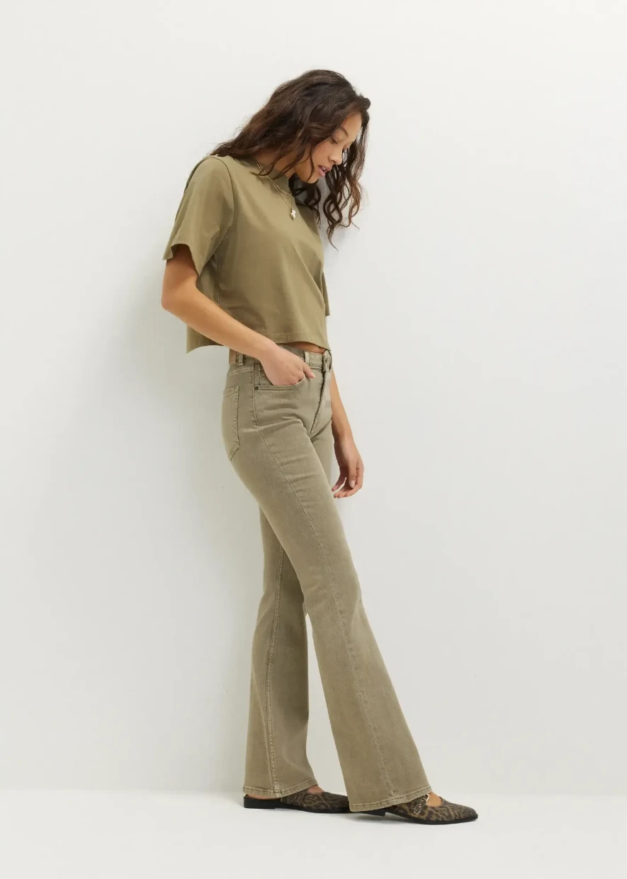 Picture of Regular Waist flared jeans