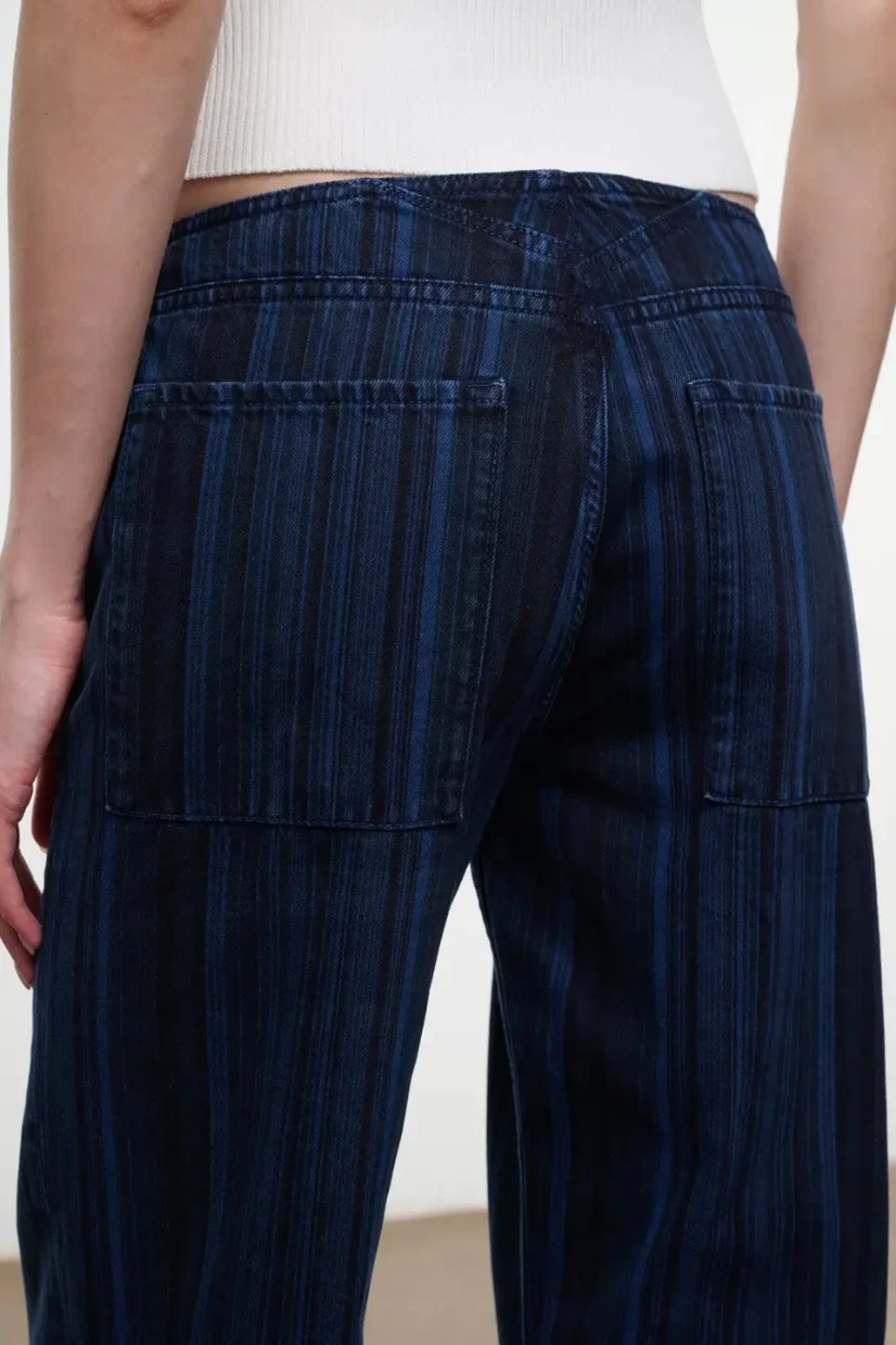 Picture of Kai Straight-Leg Jeans