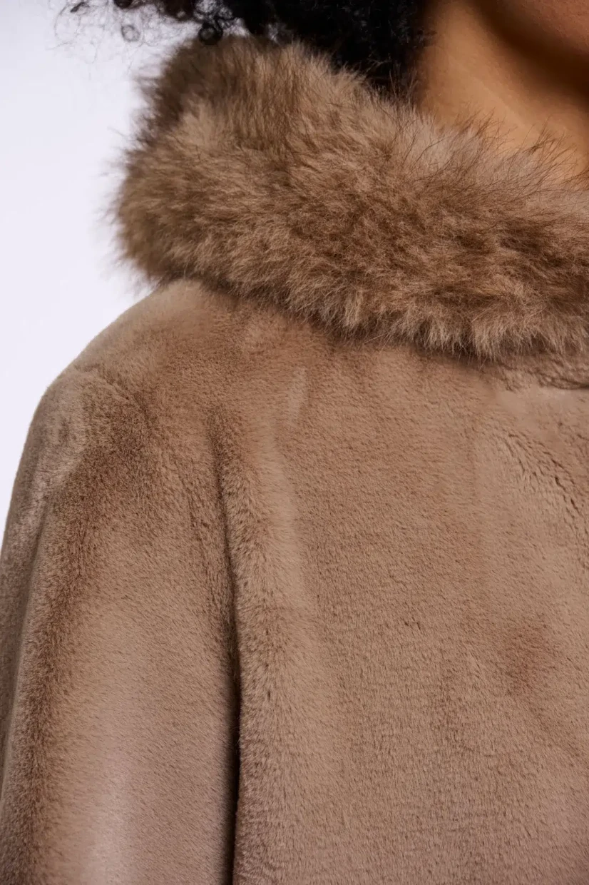 Picture of Mans Hooded Coat