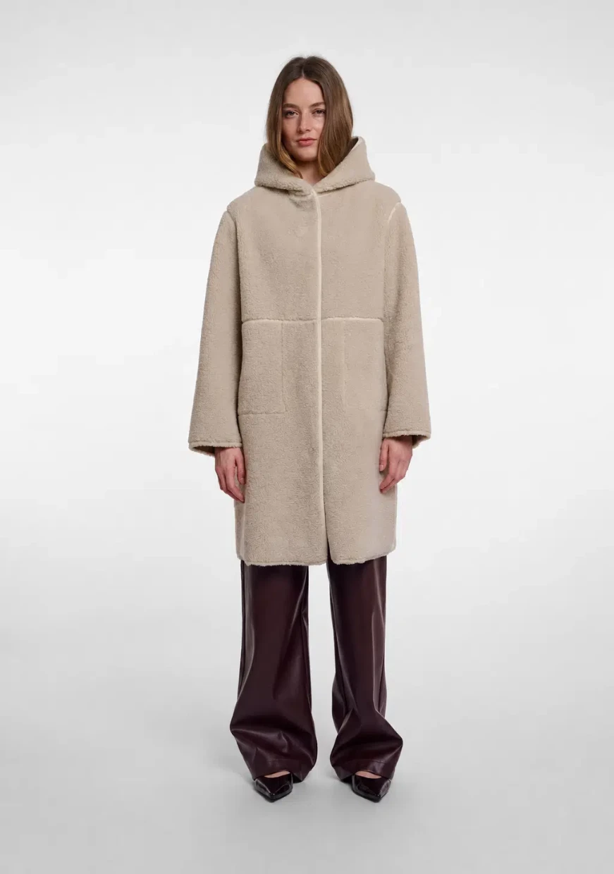 Picture of Ami Reversible Coat
