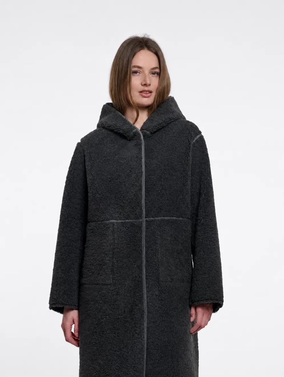 Picture of Ami Reversible Coat