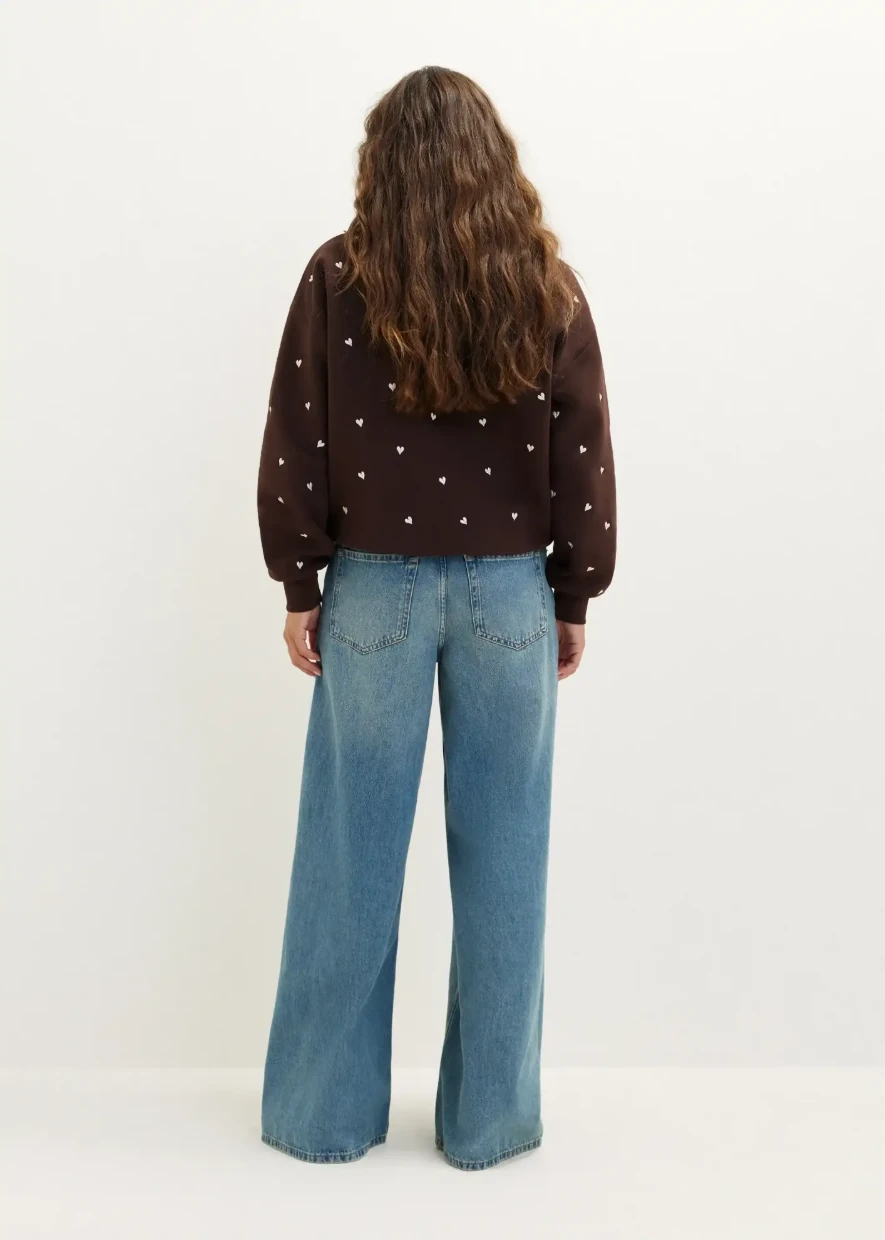 Picture of Sweater with hearts