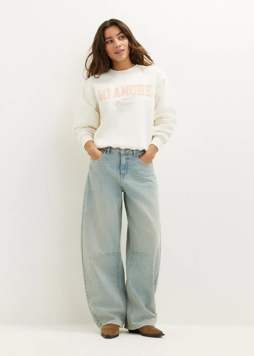 Picture of Sweater with text