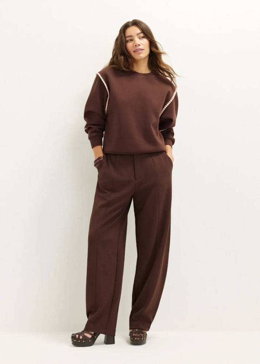 Picture of Sweater with scalloped details