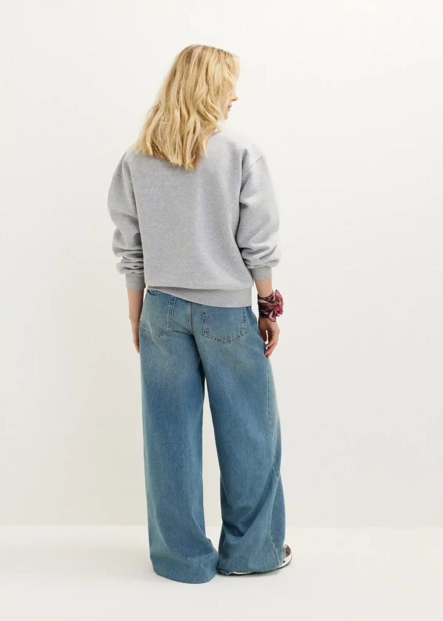 Picture of Sweater with lace detail