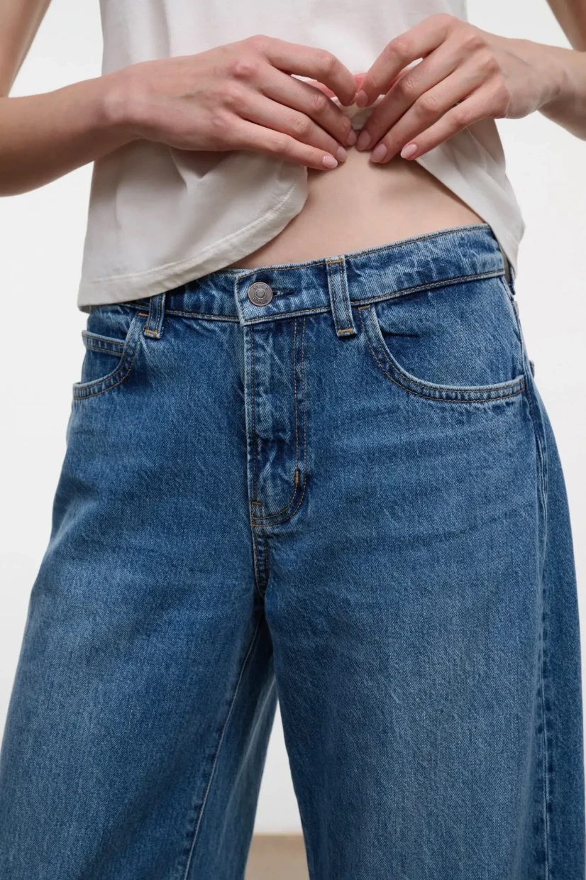 Picture of Comfort Relaxed Jeans