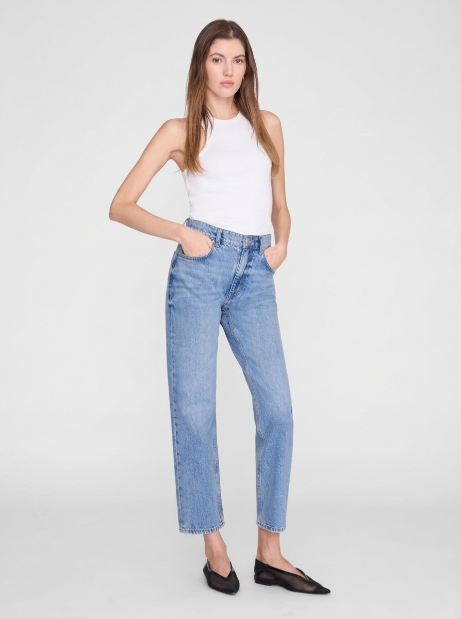 Picture of Carrie Straight Jeans