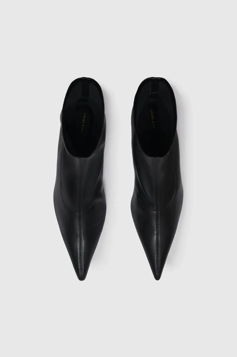 Picture of Hilda Boots