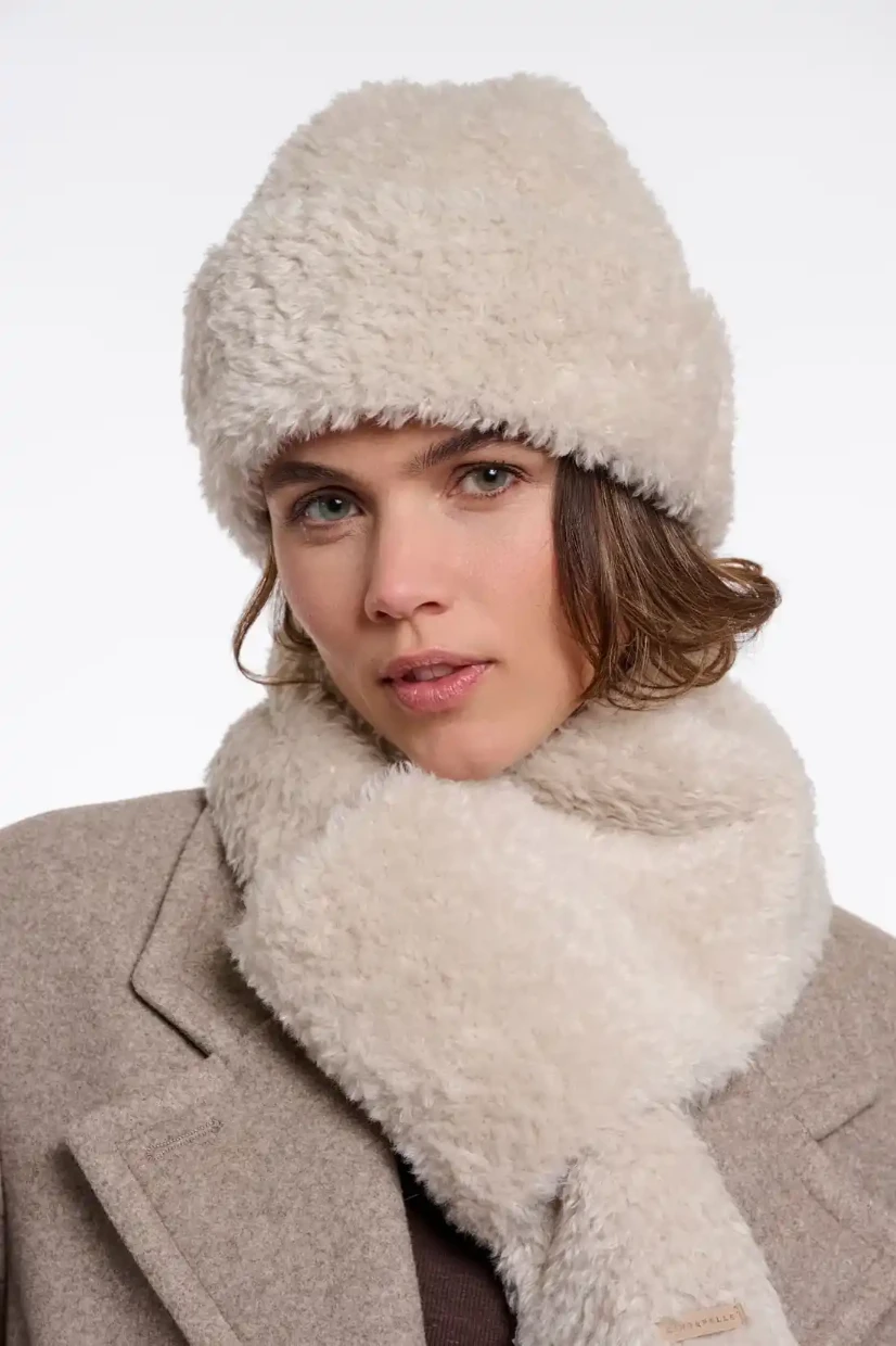 Picture of Structured Band Hat