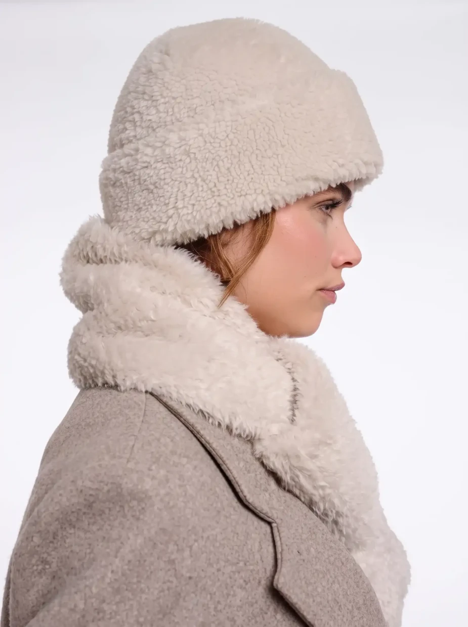 Picture of Structured Band Hat